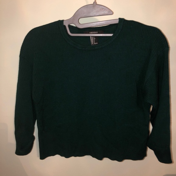 🌟4/$16🌟 Dark Green Cropped Sweater - Picture 3 of 3